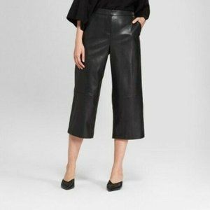 Prologue XL Pants Crop Black Faux Leather